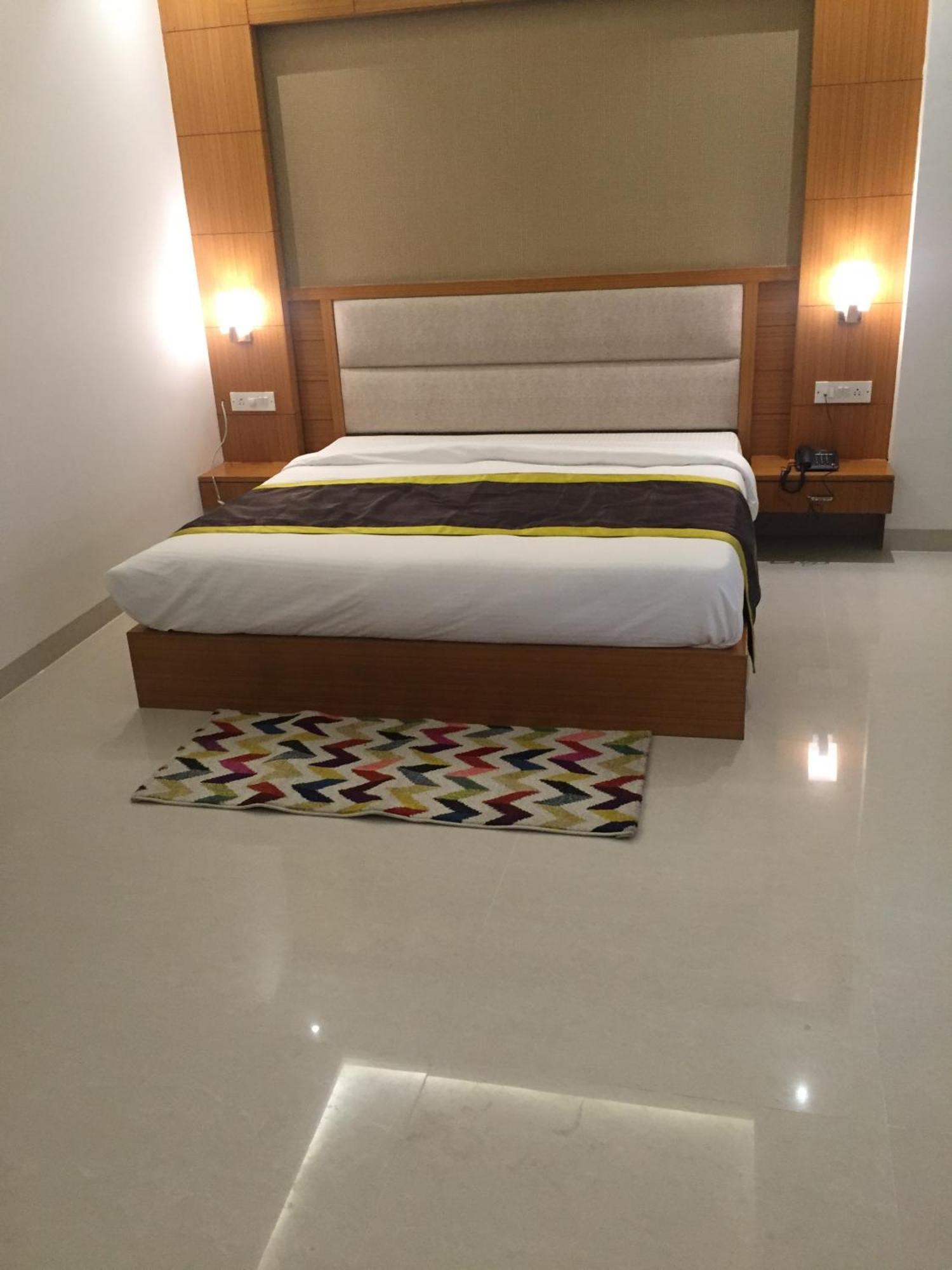 Transit Near Delhi Airport 3* New Delhi